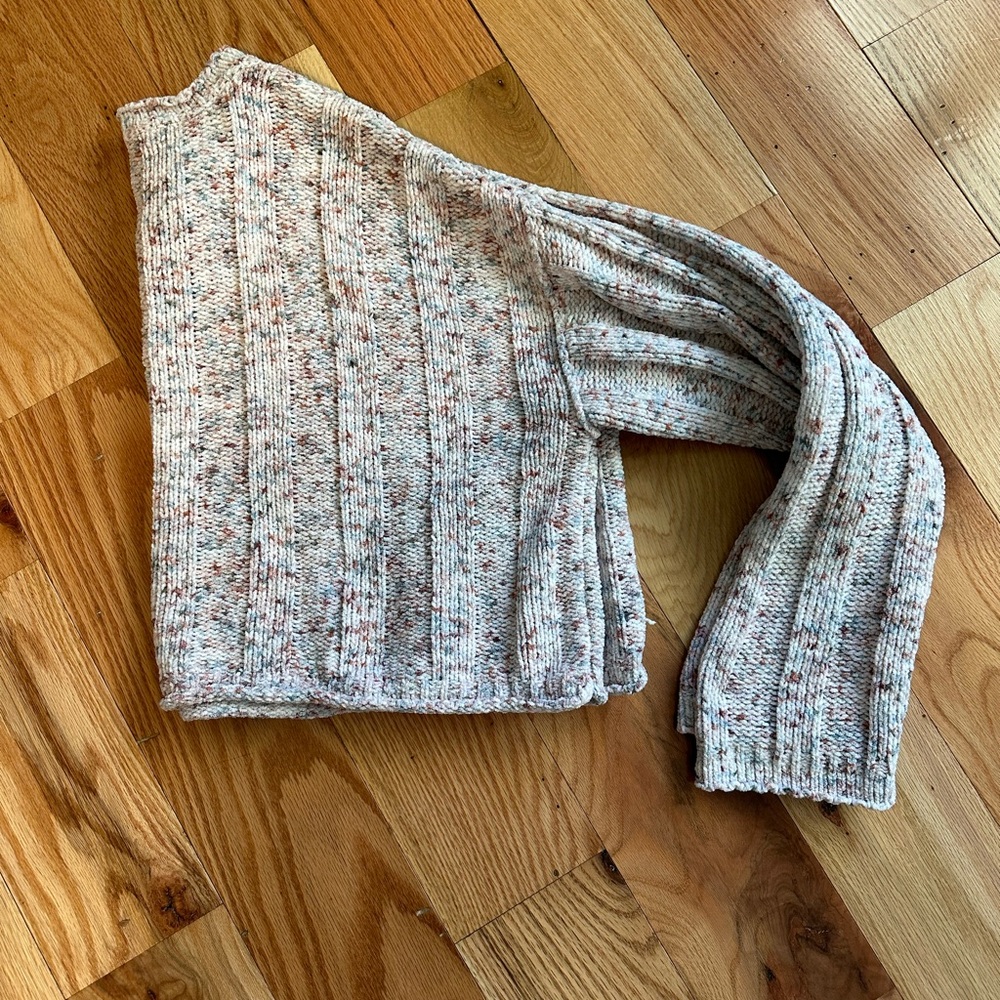 Women’s cropped sweater - Picture 2 of 7